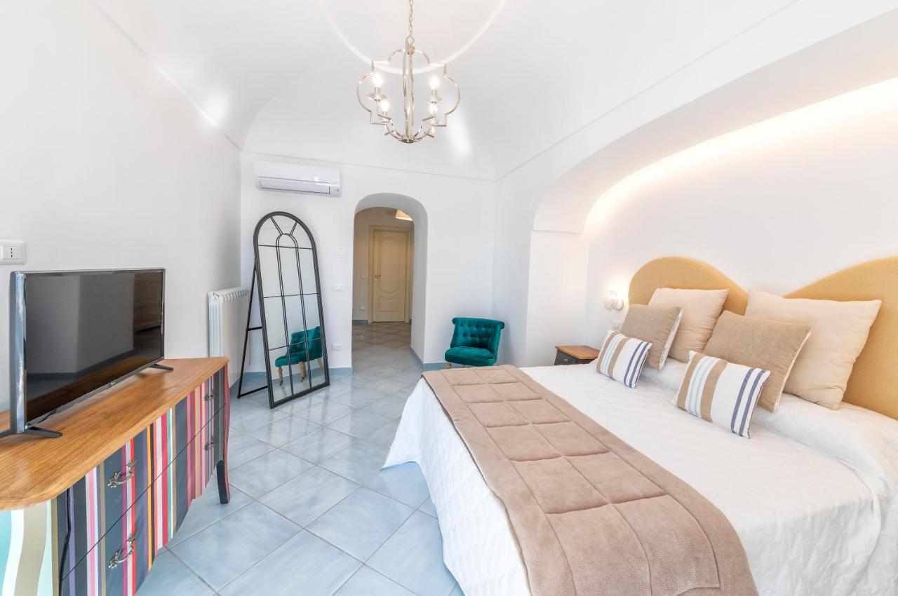 Villa Dei Lecci - 7 Luxury With Private Pool Or Jacuzzi *