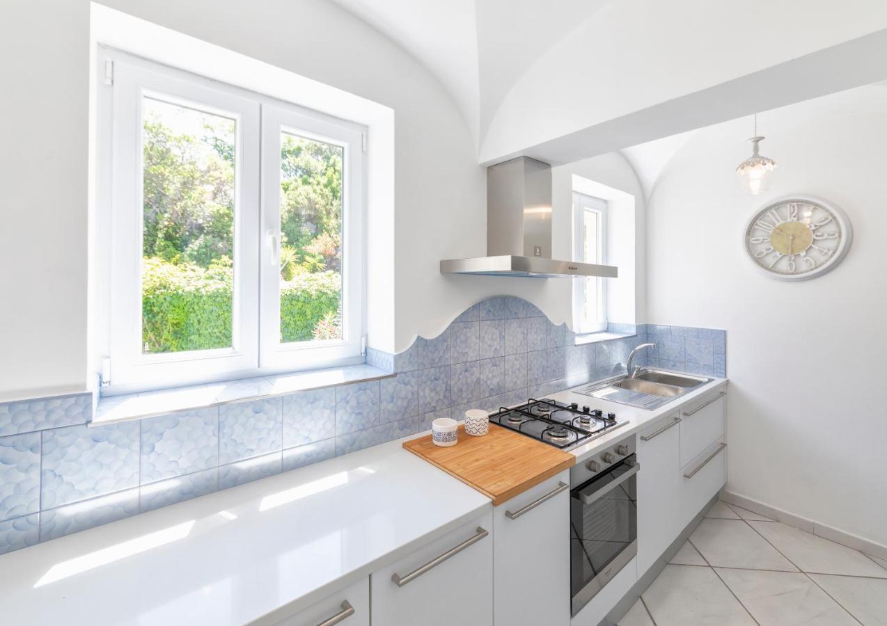 Villa Dei Lecci - 7 Luxury With Private Pool Or Jacuzzi *