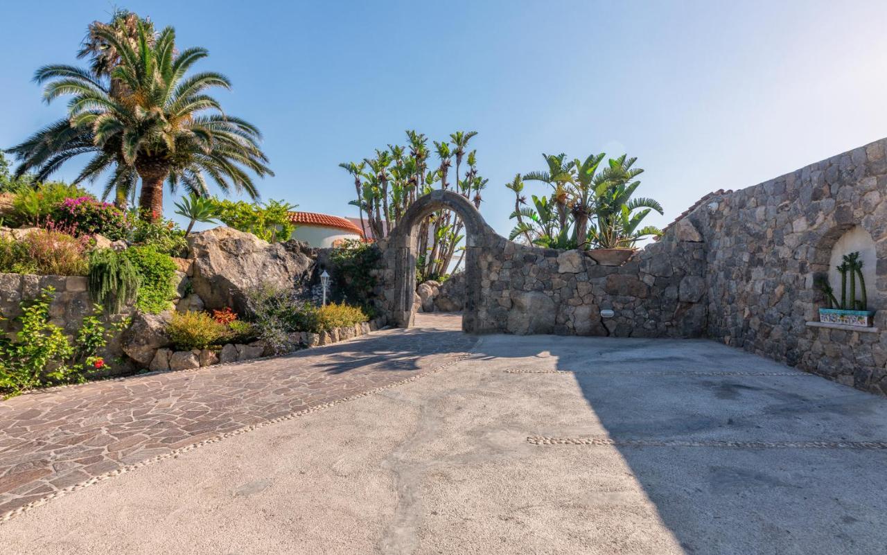 Dei Lecci - 7 Luxury With Private Pool Or Jacuzzi Villa *