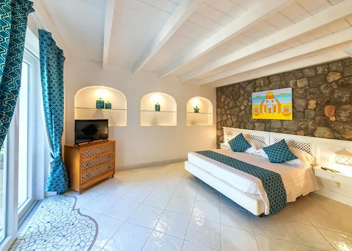 Villa Dei Lecci - 7 Luxury Villas With Private Pool Or Jacuzzi