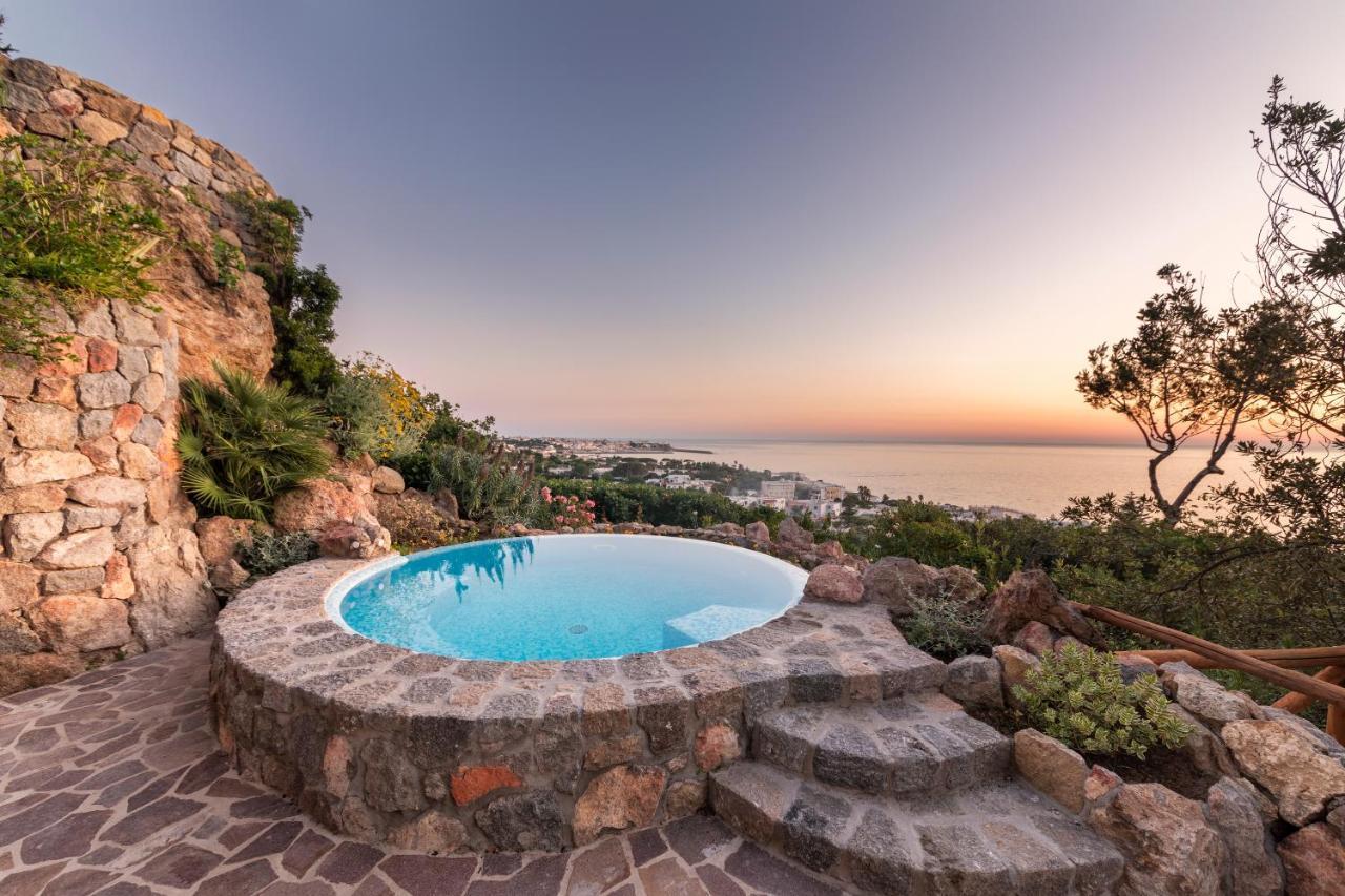 Villa Dei Lecci - 7 Luxury With Private Pool Or Jacuzzi Forio (Isola d'Ischia)