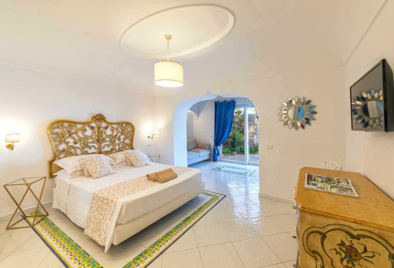 Villa Dei Lecci - 7 Luxury With Private Pool Or Jacuzzi *