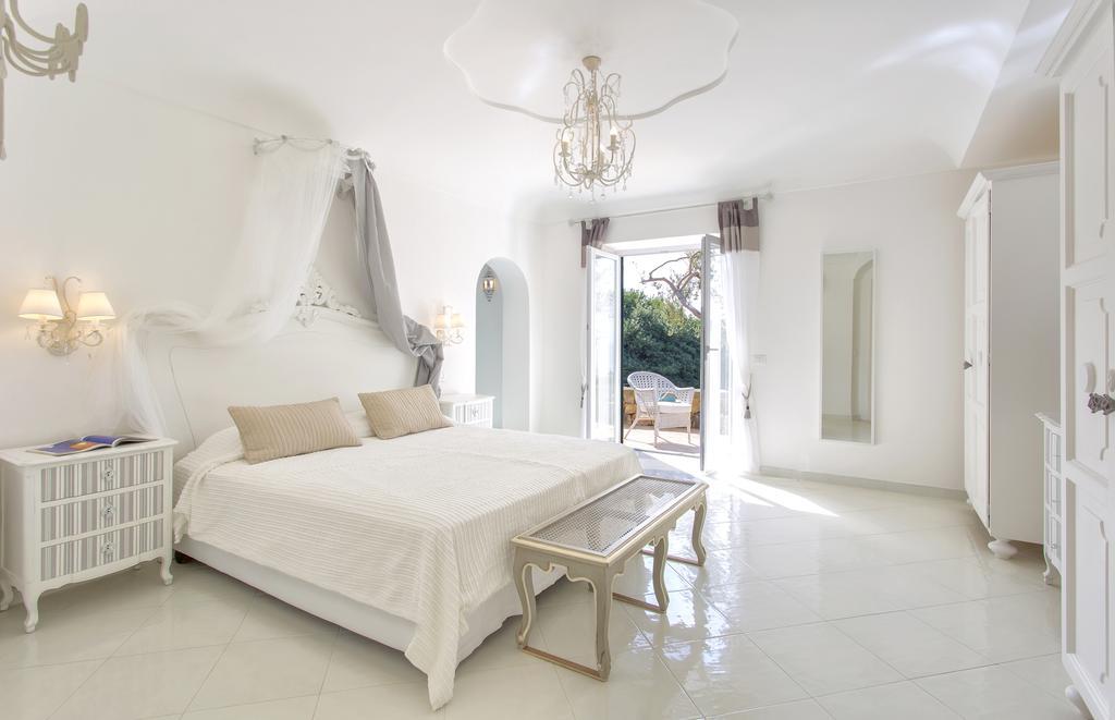 Dei Lecci - 7 Luxury With Private Pool Or Jacuzzi Villa *