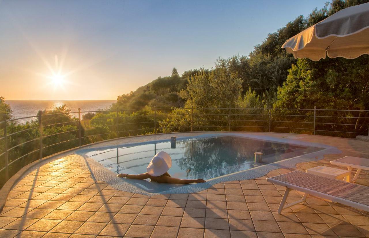 Dei Lecci - 7 Luxury With Private Pool Or Jacuzzi